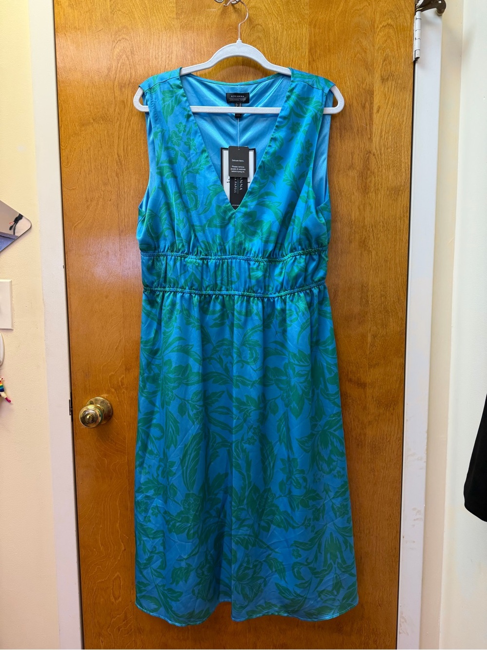 NWT Adrianna Papell Blue Green Floral V-Neck Sleeveless Dress